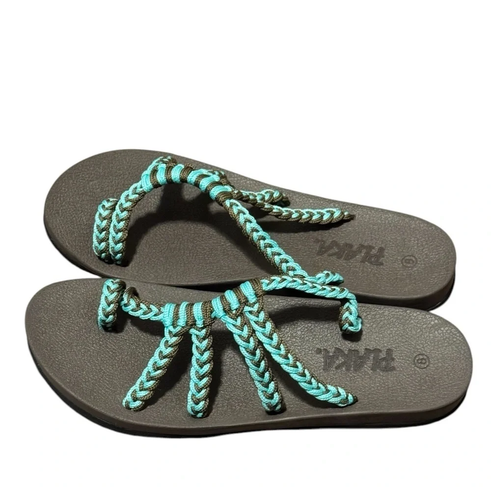Plaka Relief Flip Flops Womens Size 8 Strappy Thong Green Comfortable